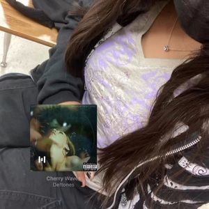 Meet your Posher, Larina